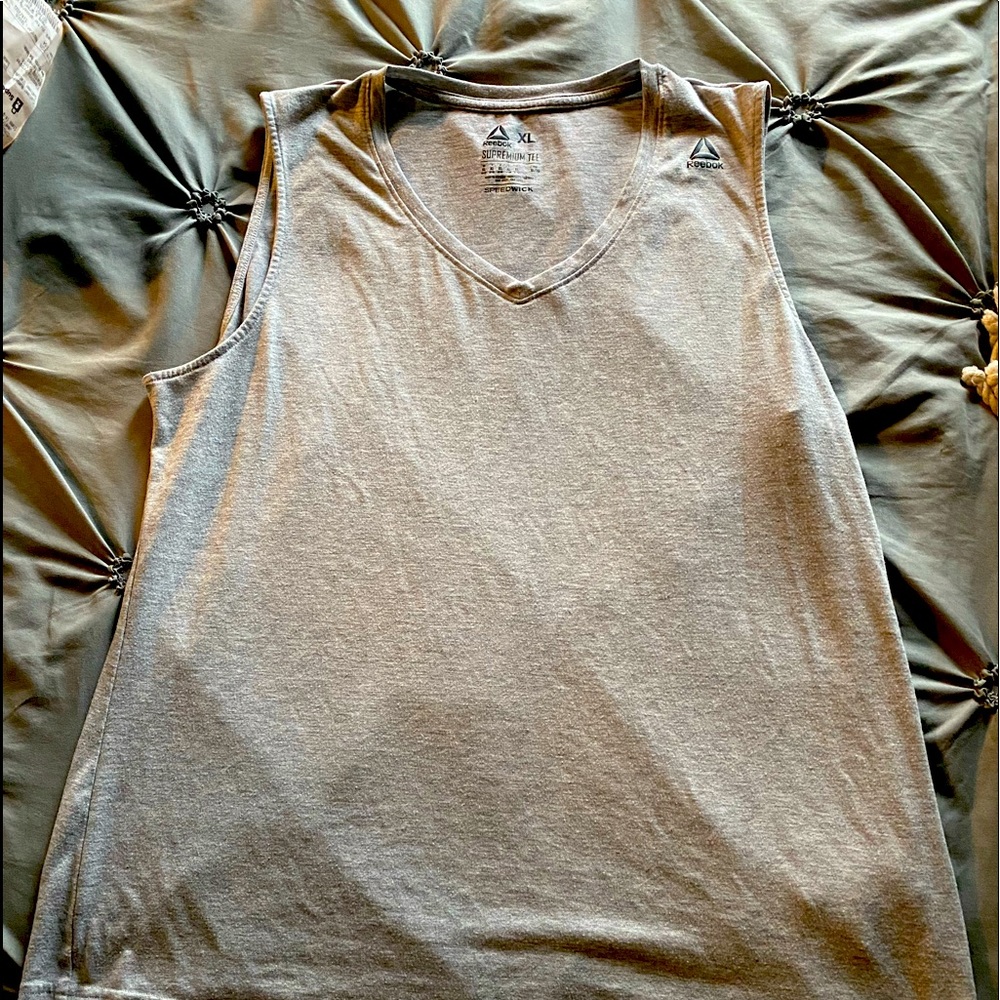 Xl Reebok tank